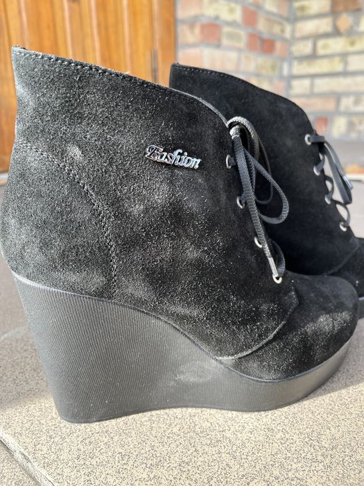 Ботинки жіночі