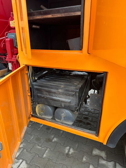 Volvo FH16 520 к.с. | Спецевакуатор для вантажівок | 8x4 | Кран Fassi