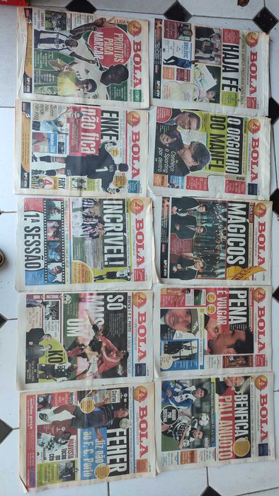 Lote 66 Jornais A Bola - Ano de 2001