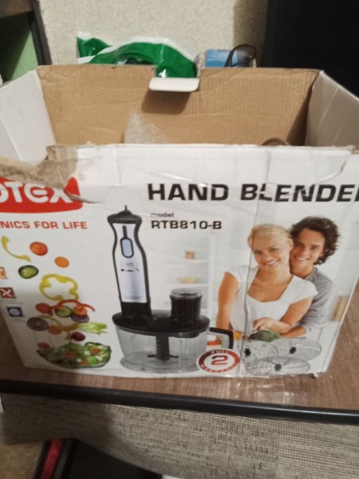 Блендер ROTEX RTX 810 В