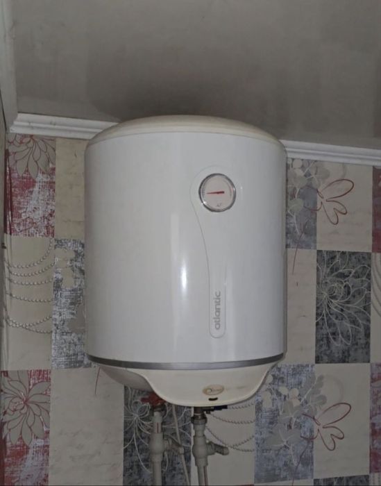 Пів Будинку з окремим подвірʼям.Кушівка