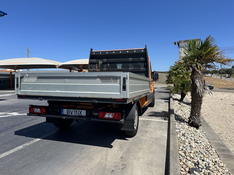 Ford Transit Km pouco