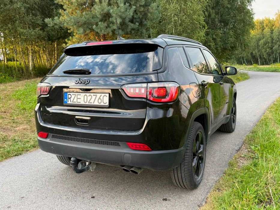 Jeep Compass 2.4 Benzyna Longitude 4x4 Night Eagle