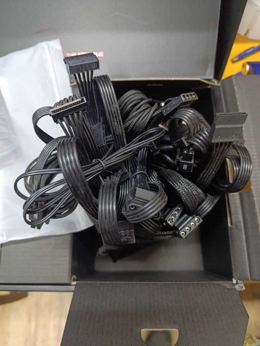 Zasilacz ROG THOR 1200W