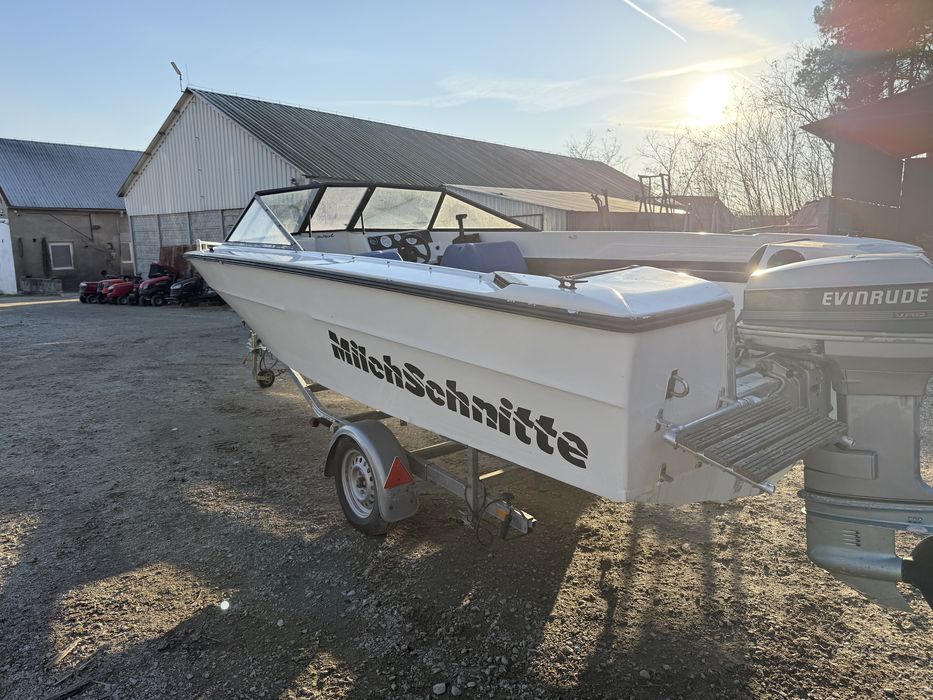 Łódka łódz jacht rekraacja 50 km łódz sportowa rybacka