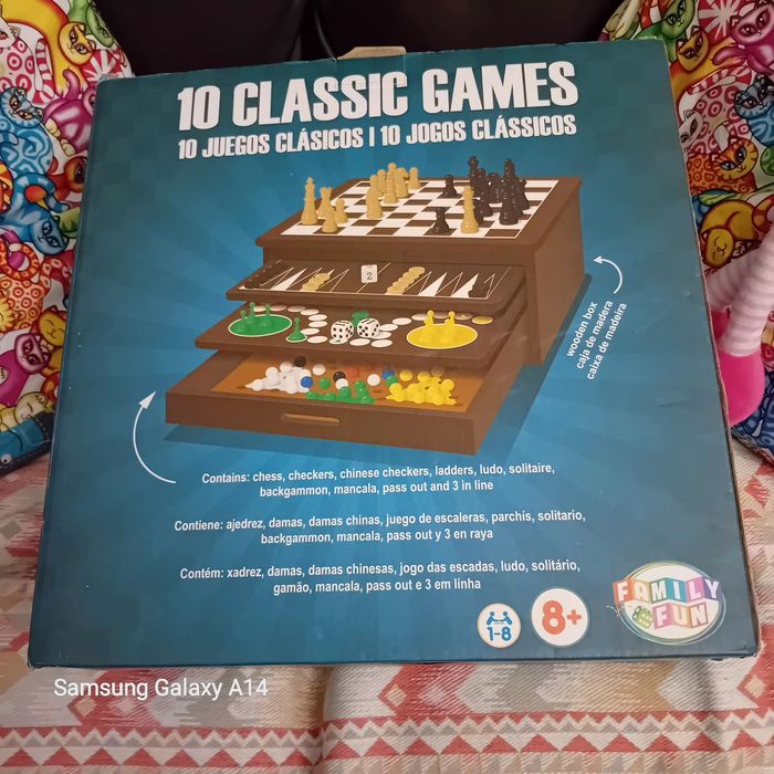 Tabuleiro  de jogos  10