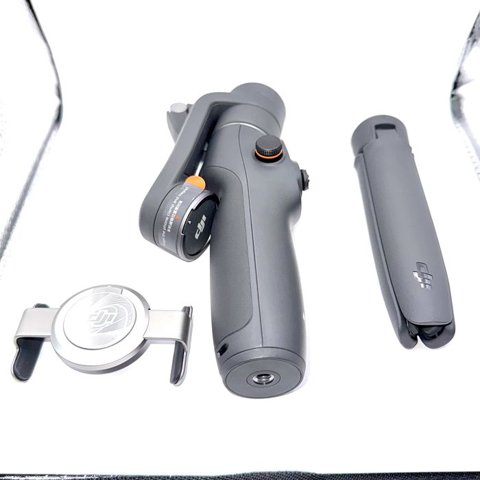 Gimbal stabilizator DJI Osmo mobile 6