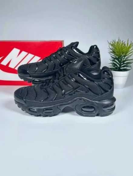 Nike Air Max TN Plus Czarne TrampkiR.38