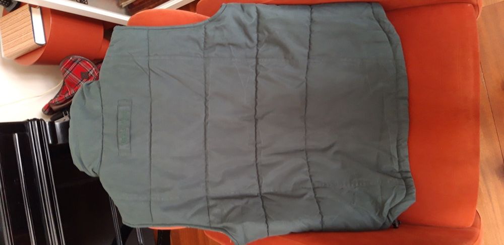 Equipamento de equitação (feminino): Colete de cor verde (tam. 42)