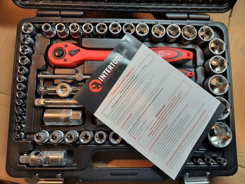 Набір інструментів 108 одиниць  1/2", 1/4" INTERTOOL ET-6108