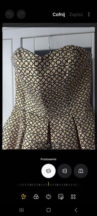 Rozkloszowana złota sukienka S Vinci