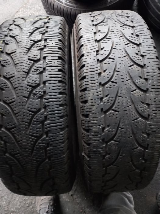 Opony używane 215/70/15c pirelli 2x6 mm
