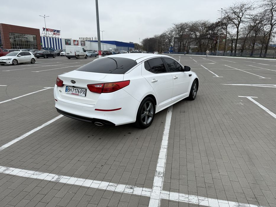 Продам свою KIA K5 в хорошем состояние