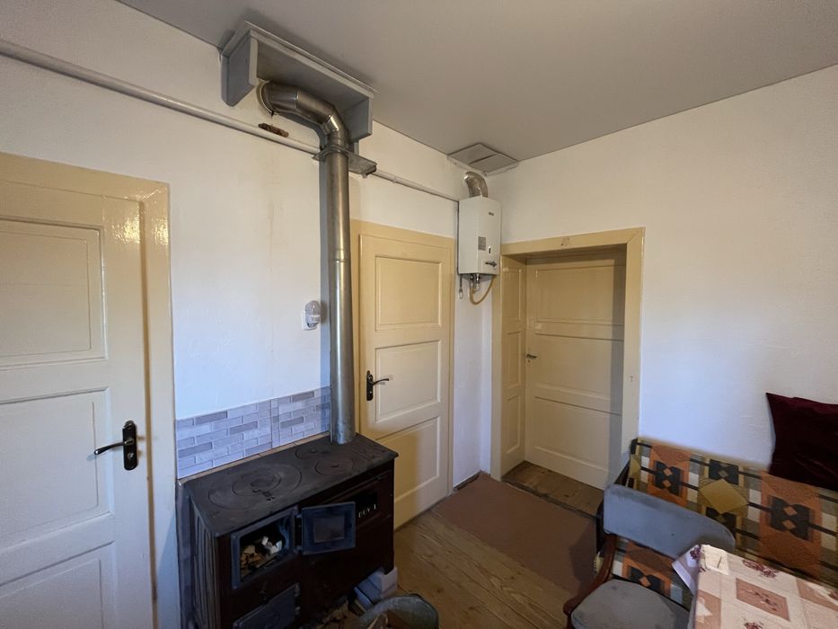 Продам будинок 67 м2 приват ділянка 9 сот Берегово вул Арань Яноша 145