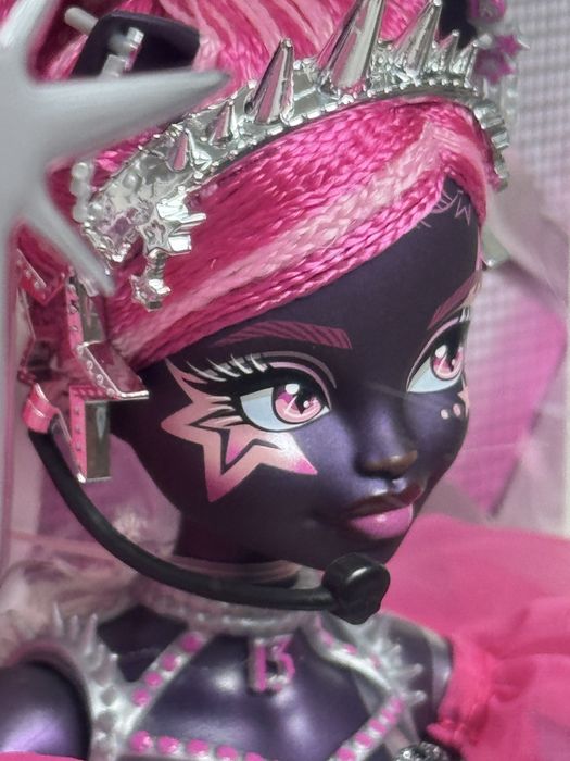 Кеті Нуар Monster High 2025 Fang Vote Catty Noir