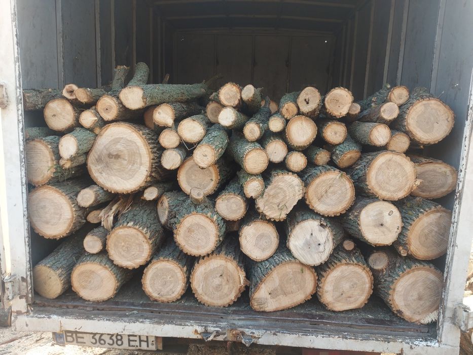 Дрова, брикеты,уголь.