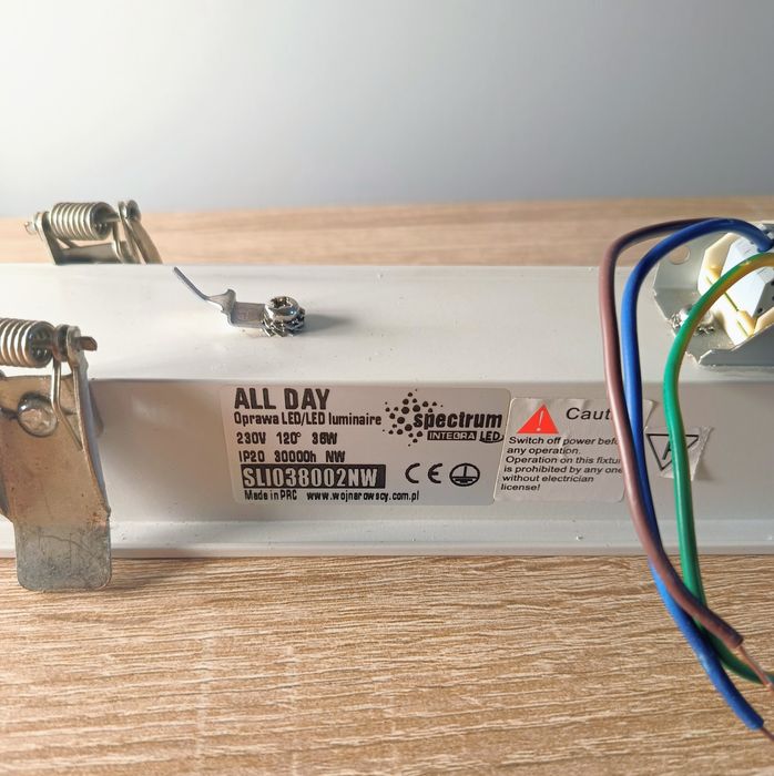 Lampa liniowa podtynkowa LED 36 W All - Day