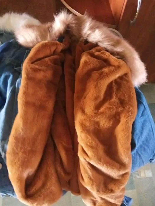 Новые молодежные джинсовые курточки на меху.