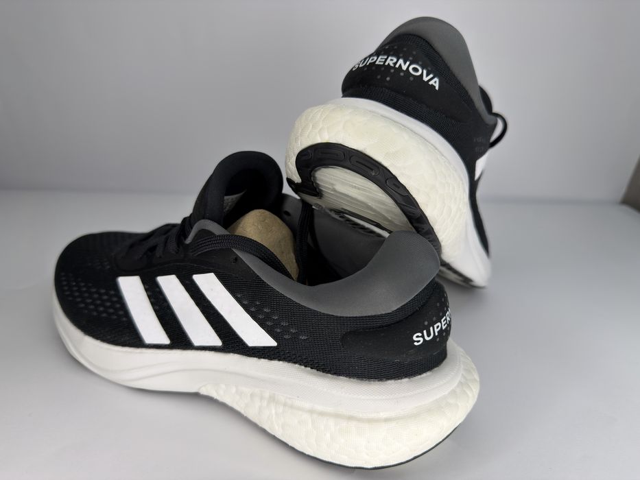 Оригінальні кросівки Adidas Supernova 2