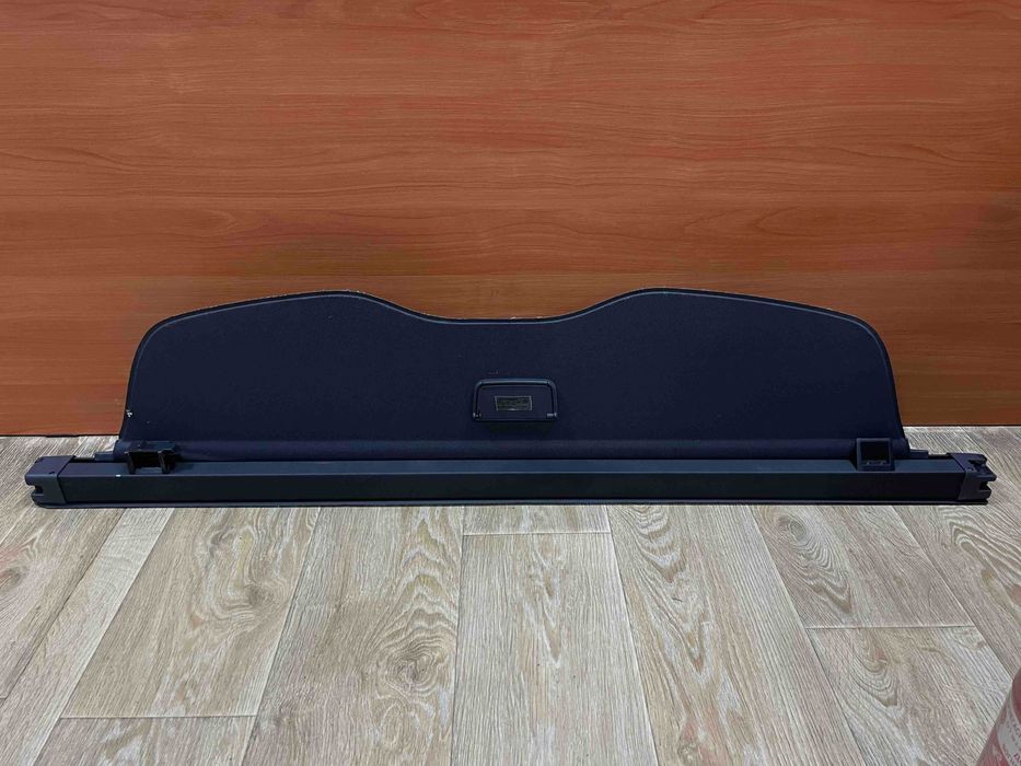 VW Touareg 1 7L Шторка багажника 7L6867773K