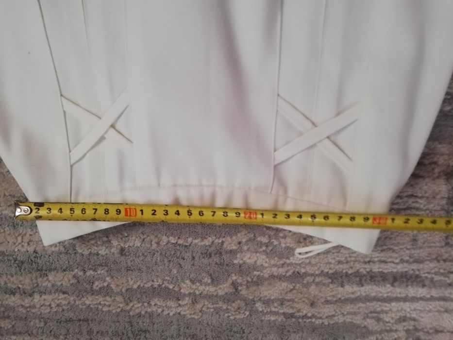 Spódnica r 34 kremowa