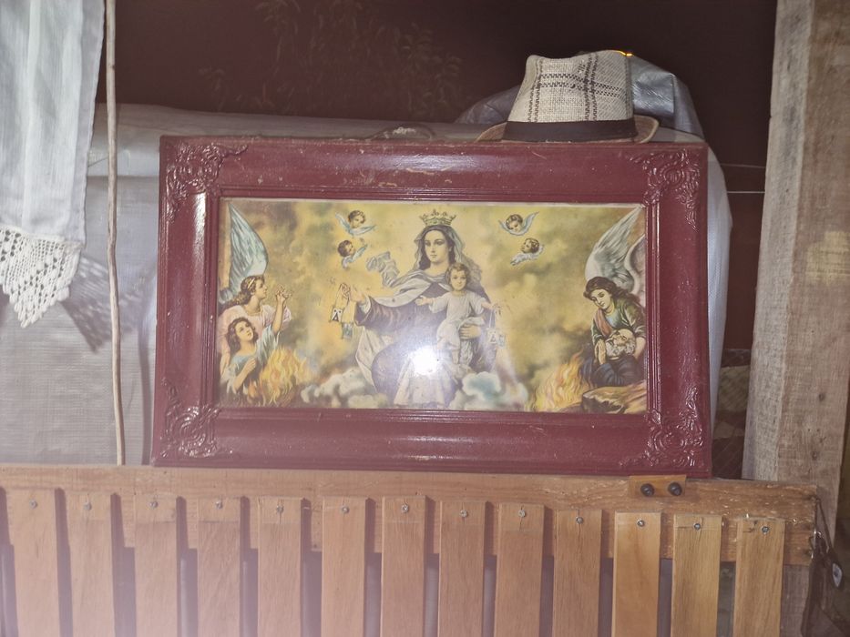 Vários quadros antigos