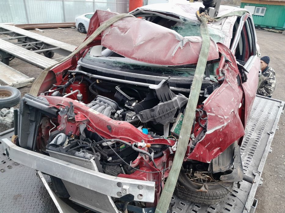 Нисан 1.6 автомат