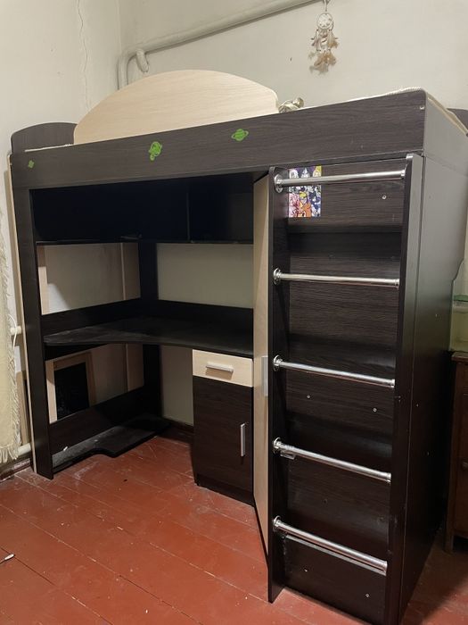 Ліжко двухповерхове