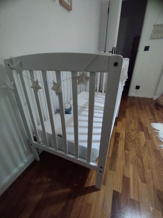 Cama  para  bebé (negociável)