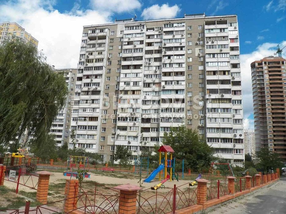 Продаж 2х кімнатної квартири вул. Золбунівська 11а Дарницький район Позняки
