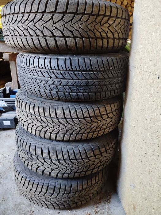 Komplet 4 sztuki opony Uniroyal + felgi 195/65 R 15 zimowe + zapas