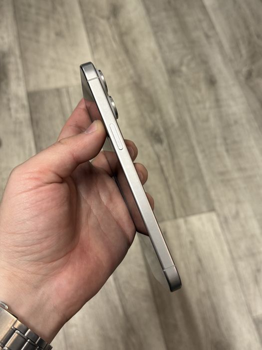 iPhone 15 Pro Max 512Gb White Titanium під відновлення.