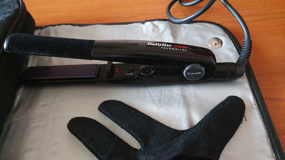 Alisador Babyliss Pro com mala