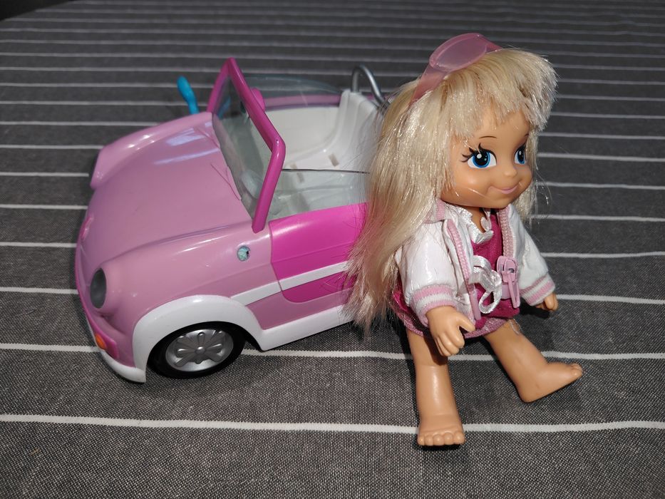 Carro e boneca Barriguitas