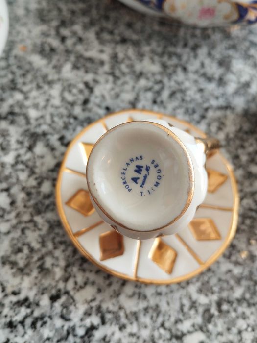 Miniaturas em porcelana Limoges