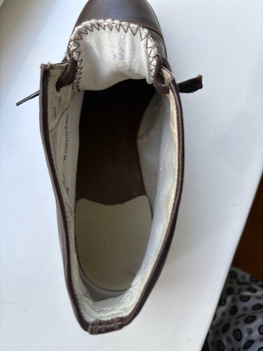 туфлі чоловічи шкіряні.