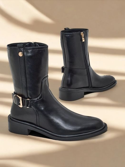 36 37 38 botki 39 40 41 wysokie na płaskim obcasie z klamerką ocieplan