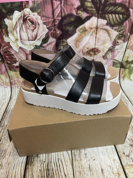 Босоніжки Ugg шкіряни