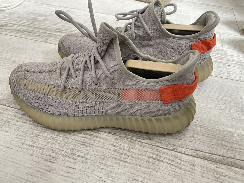 Чоловічі кросівки Adidas Yeezy Boost 350.