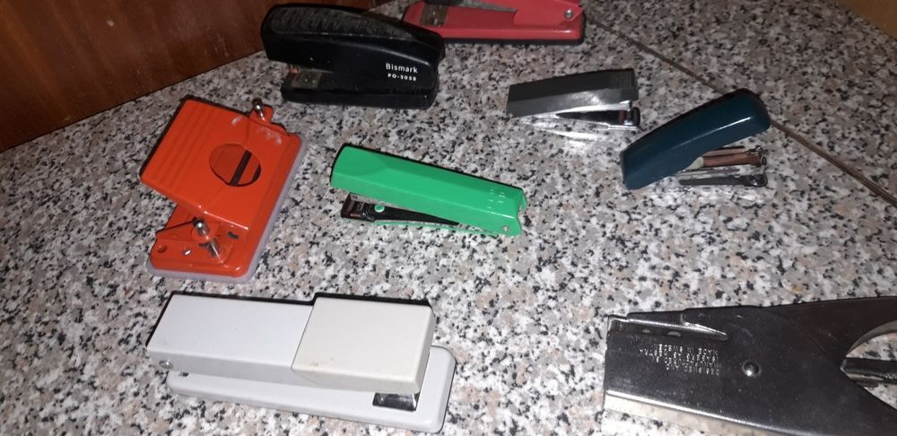 Conjunto de Agrafadores Diversos