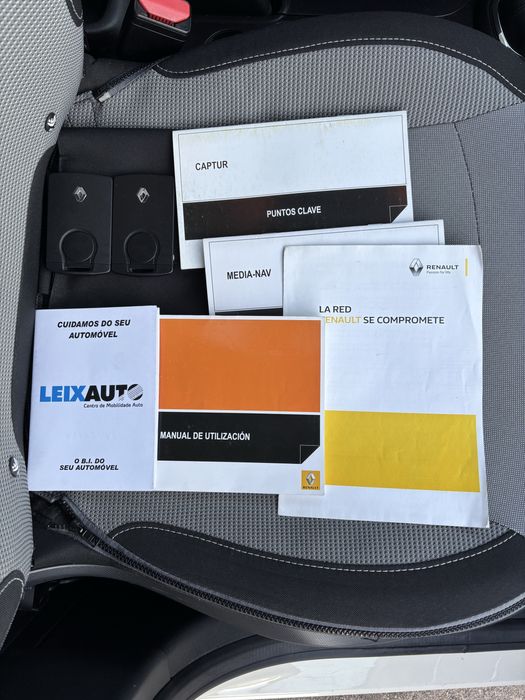 Renault Captur 0.9TCE de 2014 - Excelente estado - Poucos kms