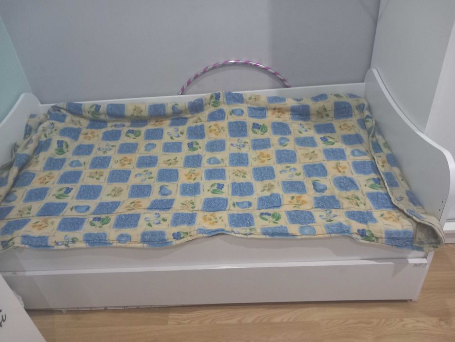 Łóżko dziecięce biale