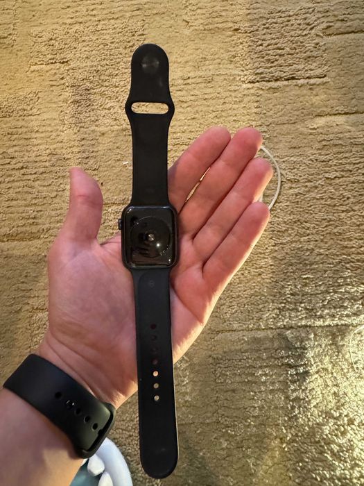 Apple Watch SE 44mm (1-го покоління)