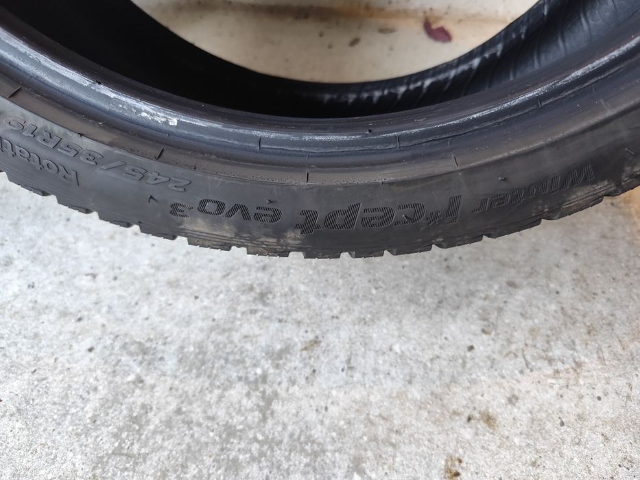 Sprzedam dwie opony zimowe firmy Hankook  245/35/19