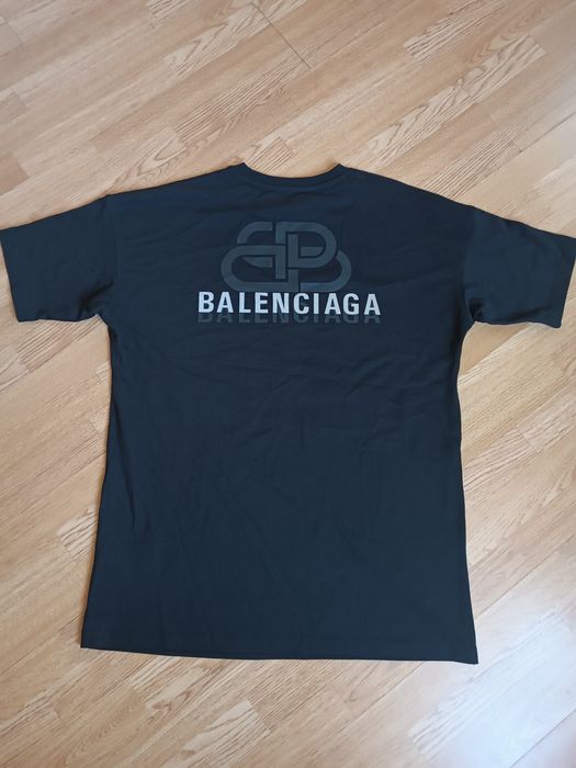 Футболка Balenciaga