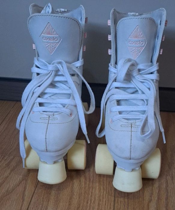 Patins 4 rodas Oxelo nº 37 em ótimo estado