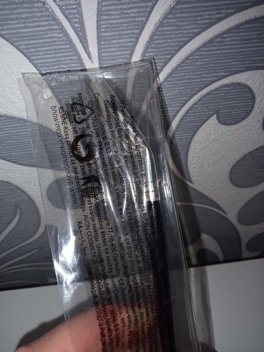 Avon pędzelek do zdobienia paznokci
