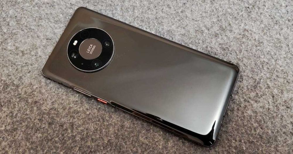 Xiaomi 12X 8/128 + POCO M4 8/256 + Huawei MATE P40 Pro + Sony Xperia XZ2 Compact