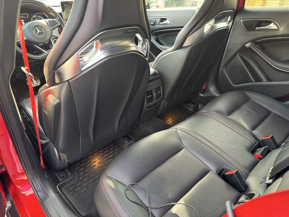 Продам мерс GLA 45 AMG