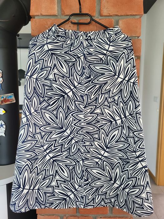 Nowa spódnic 3/4. Wiskoza, len